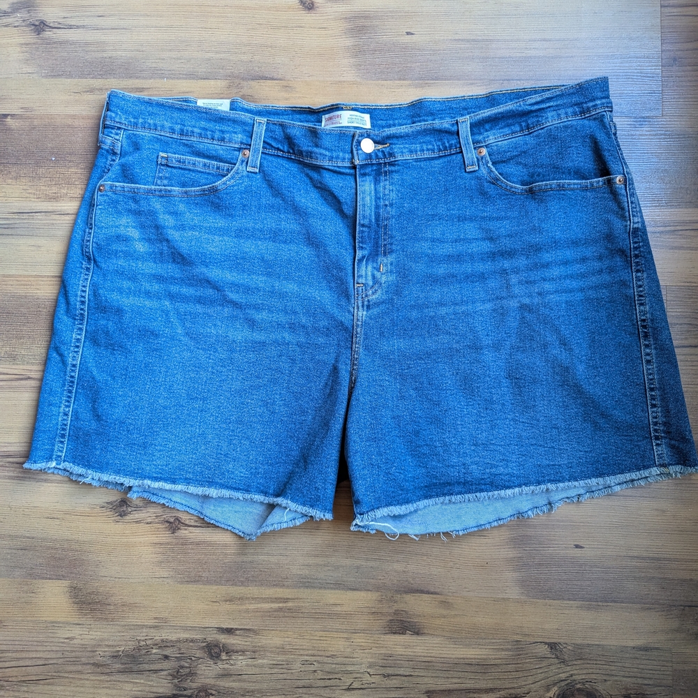 Brand New Signature by Levi Strauss Plus Size Blue Jean Shorts